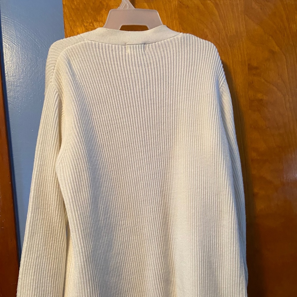 Women’s sweater